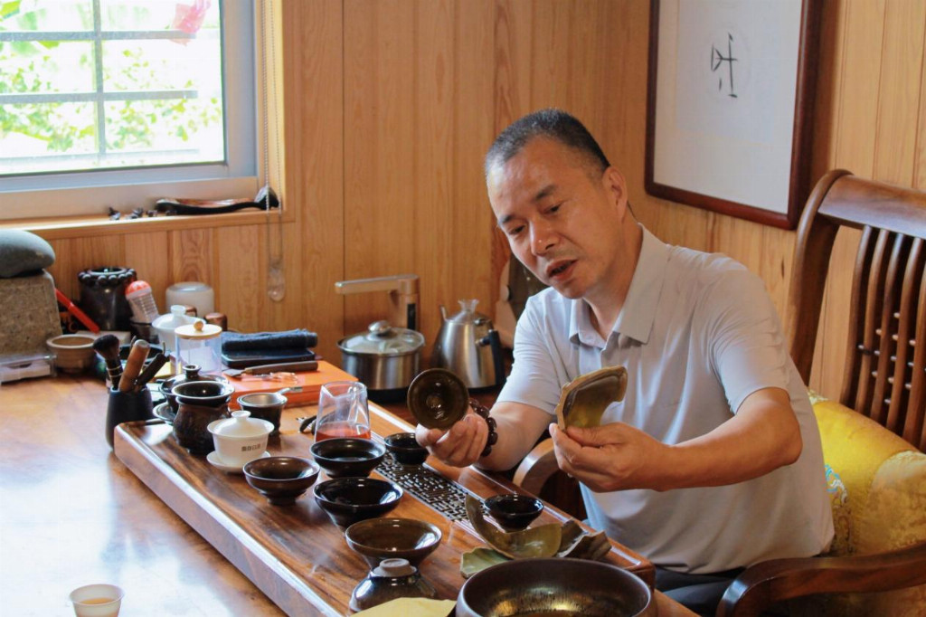 闽院学子探访千年瓷艺，助力非遗焕发新生机