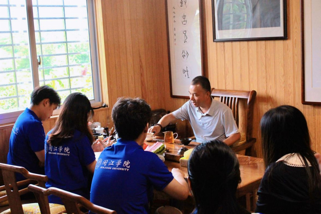 闽院学子探访千年瓷艺，助力非遗焕发新生机