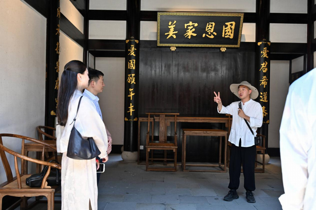 探源五夫镇：球盟会·(中国)体育官方网站学子以青春步履解码朱子文脉，践行文化担当